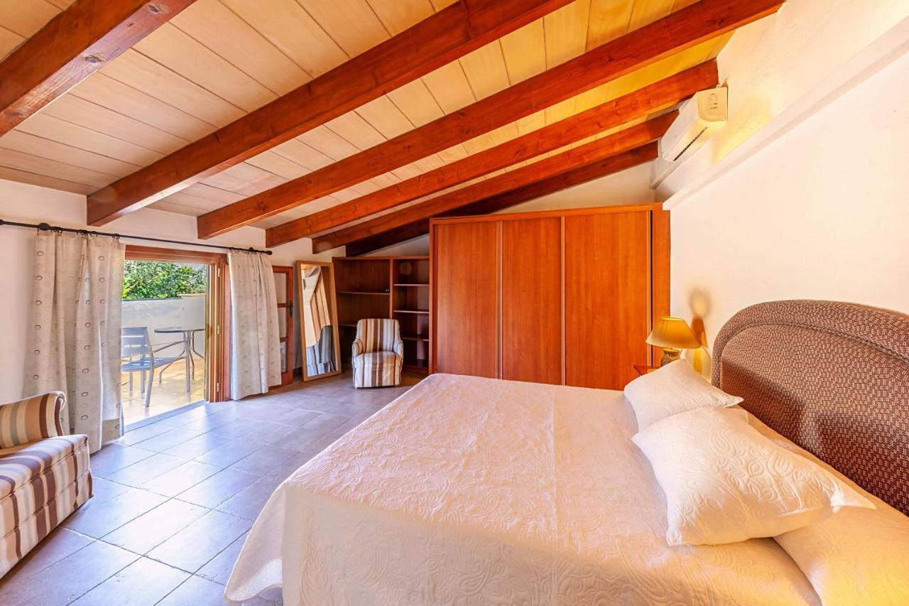 פוינסה Villa Mala Garbo By Sealand Villas מראה חיצוני תמונה